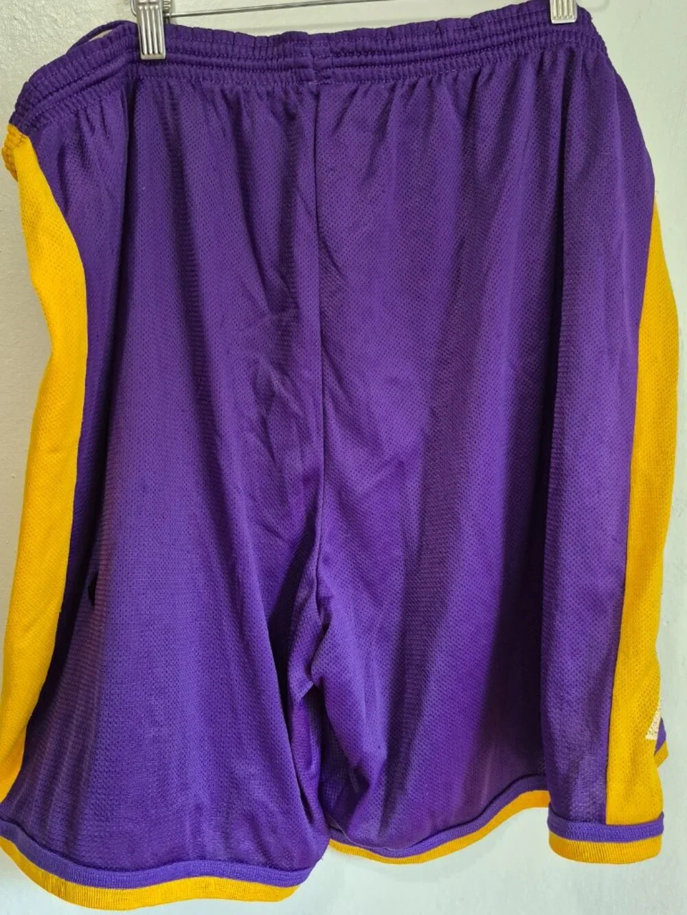 Vintage Champion Los Angeles Lakers Basketball Shorts Men’s 2XL NBA